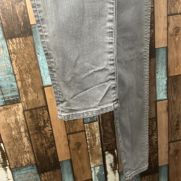 American Eagle 28/30 gray next level stretch jeans - Picture 7 of 11